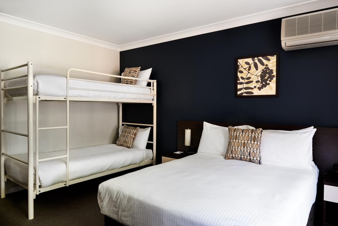 175 Hotel Westmead Sidney Dış mekan fotoğraf